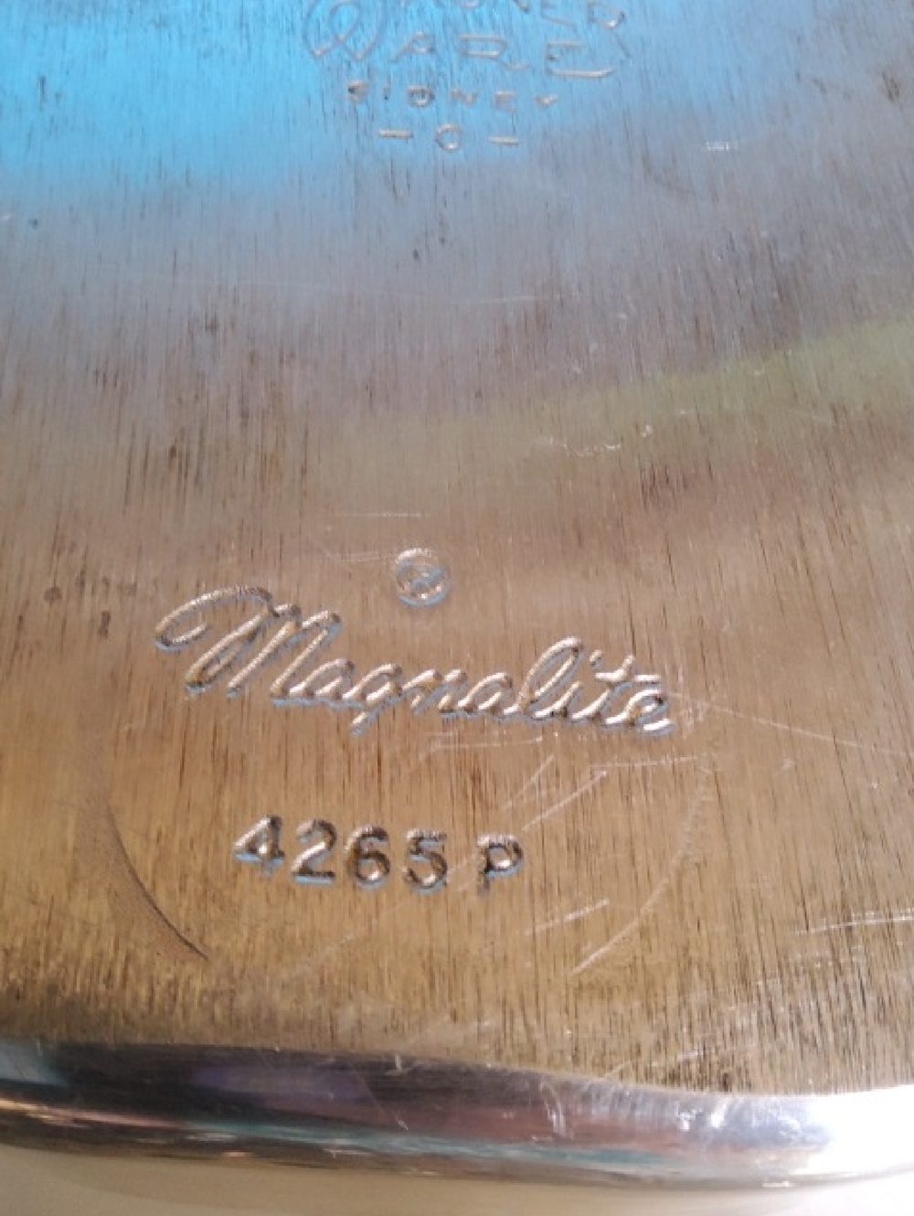 Vintage Wagner Ware Sidney O Mannalite 4265P Roster. - Picture 8 of 8